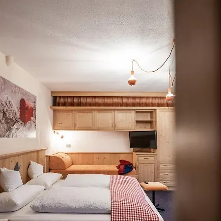 Garni Reider Hotel Sexten Exterior photo